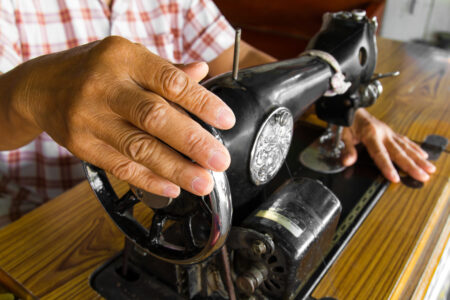 Working Treasures: The Best Vintage Singer Sewing Machine Image